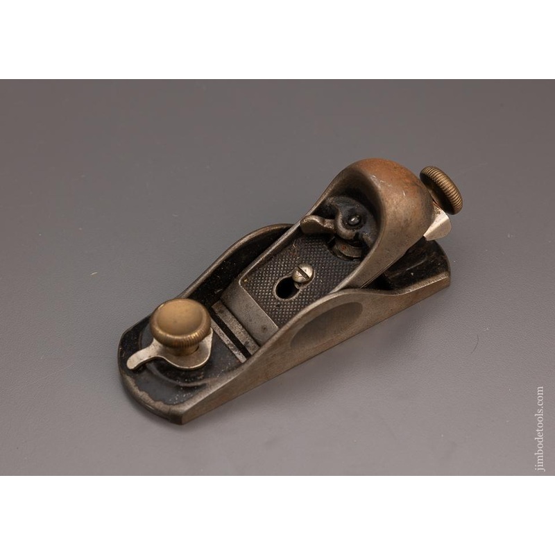 STANLEY No. 9 1/2 Block Plane with Adjustable Mouth – 96389