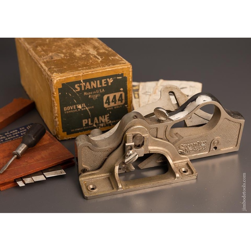 STANLEY No. 444 Dovetail Plane Near Mint in Box – 98383 – AS OF MAY 20