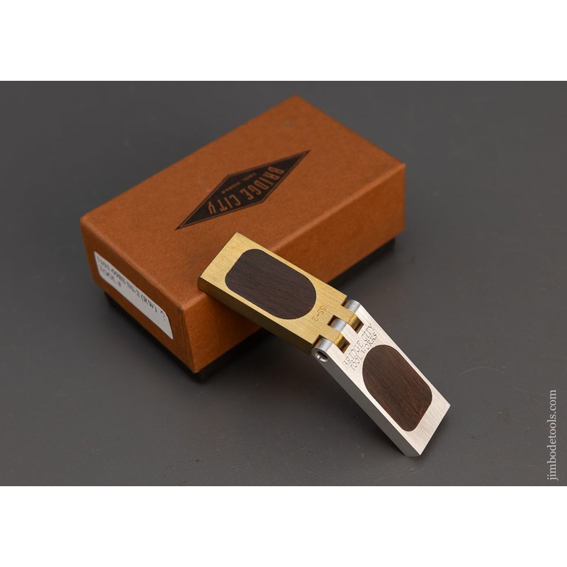 Very Rare BRIDGE CITY TOOL WORKS SS-2 Saddle Square in Aluminum, Brass & Rosewood Mint in Box -115357
