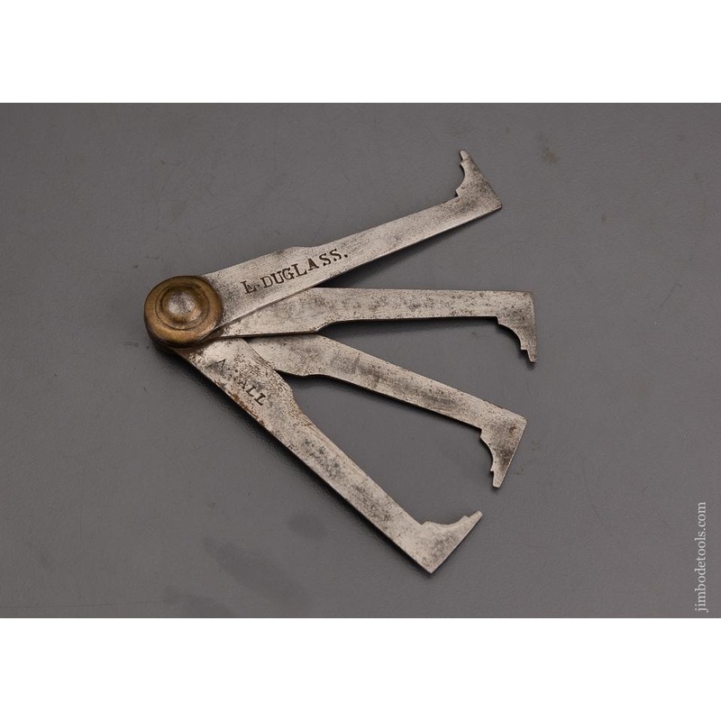 Unusual 4 Leg Calipers – 100878