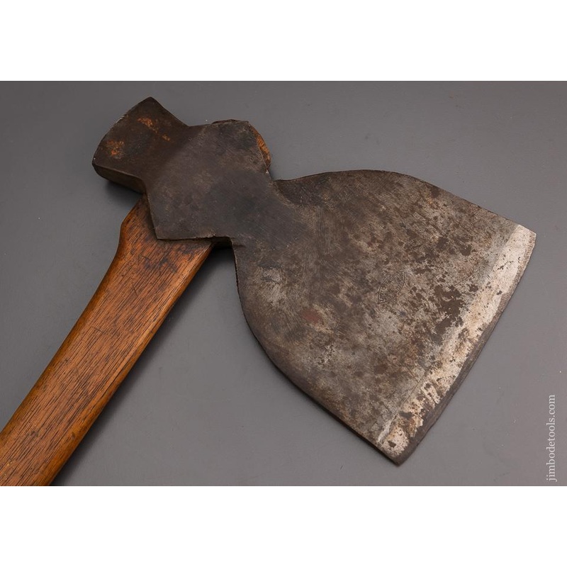 Spectacular L. & I.J. WHITE Ships Carpenter Pattern Axe – 101282