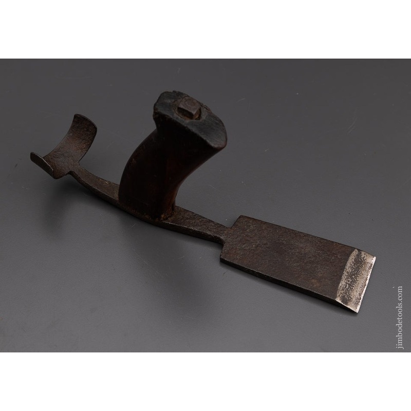 Unusual Flushing Chisel with Wrist Brace – 101352
