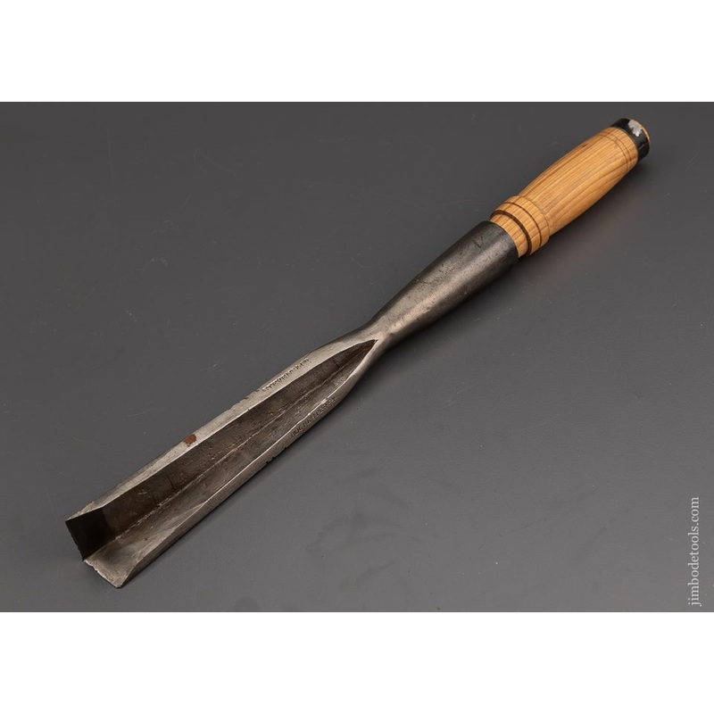 1 1/8 x 16 1/2 Inch Corner Chisel STEVENS & CO. – 101615