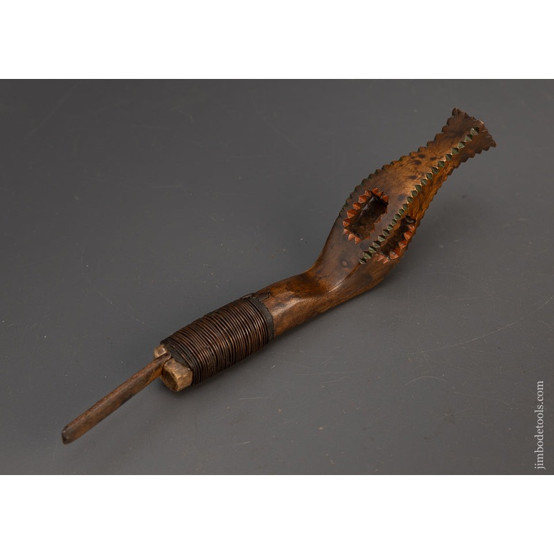 Stunning Chip Carved Antique Crooked Knife – 115710