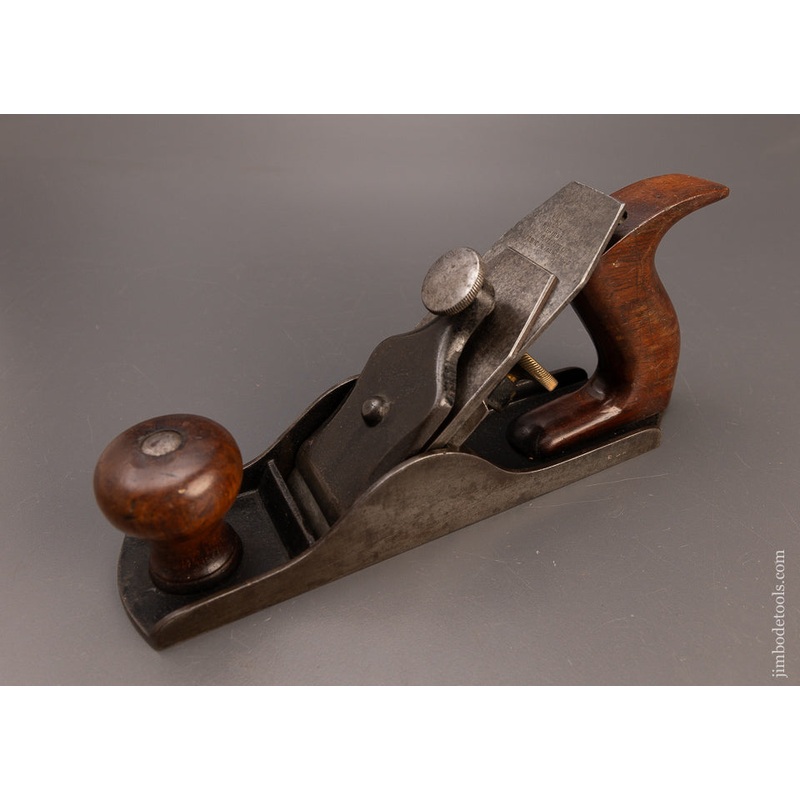 Very Rare MERIDEN MALLEABLE Iron Co. Adjustable Smooth Plane – 110712 –