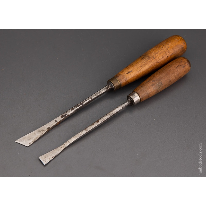 2 Fishtail Carving Chisels BUCK – 101853
