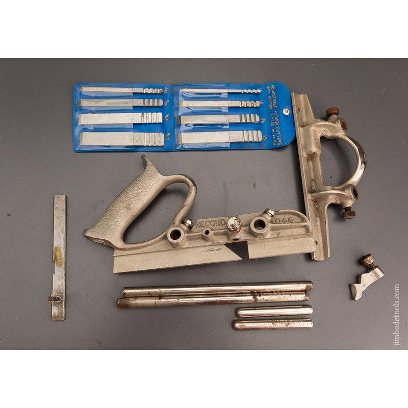 RECORD No. 044 Plow Plane with All 8 Cutters & One Stop – 102311