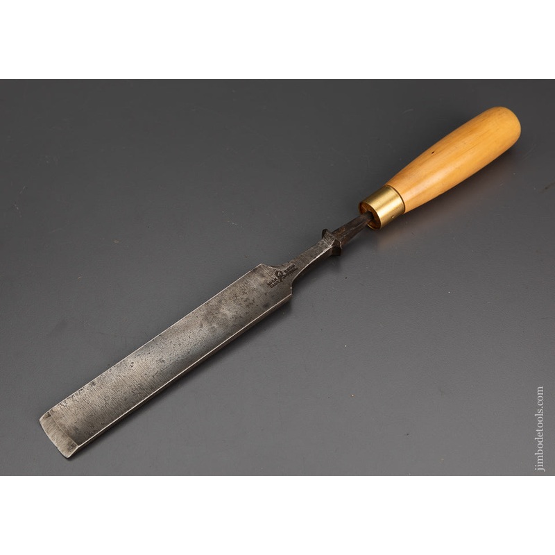 1 1/4 Inch No. 3 Sweep Gouge Boxwood Handle BUCK – 101947