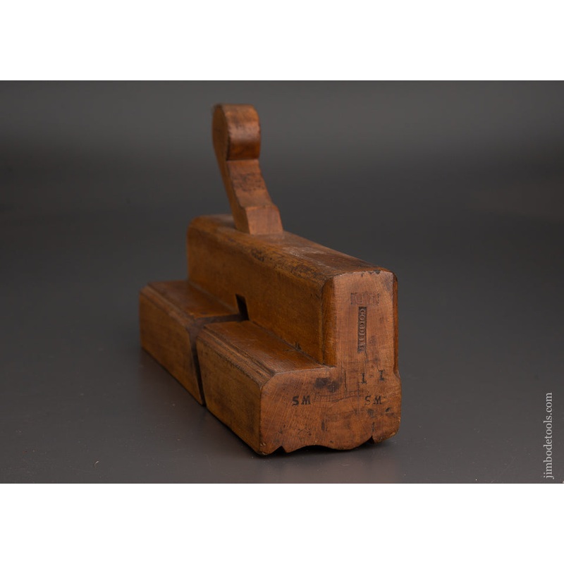10 x 3 inch Crispy Complex Moulding Plane by COGDELL circa 1750-65 London – 85989