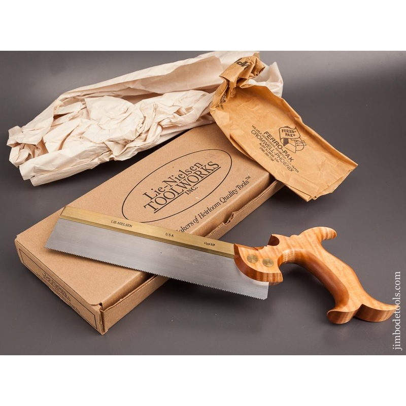 15 point 10 inch Rip LIE-NIELSEN Brass Back Tapered Dovetail Saw MINT in Original Box – 82577