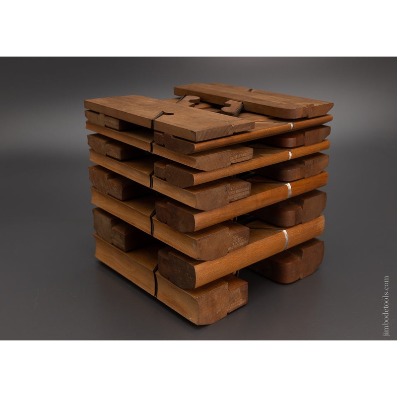 Very Crisp Set of 18 Hollow & Round Planes by T.J. MMASTER & CO. Auburn, N.Y. – 104937