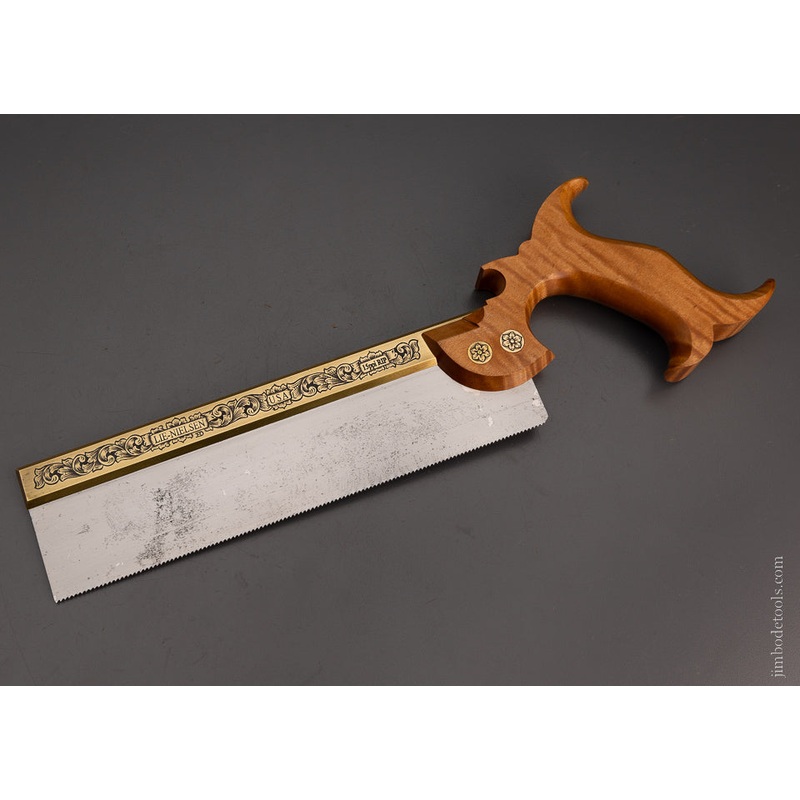 Stunning LIE NIELSEN Brass Back Dovetail Saw Lavishly Engraved in the Ukraine by Mikhail Davydov – 105046