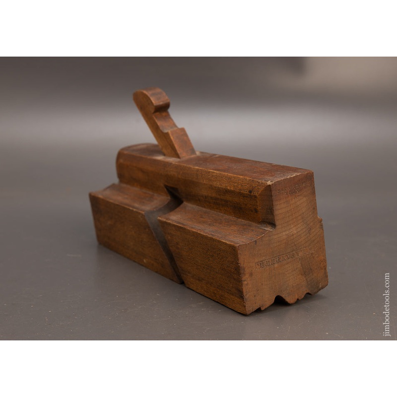 Really Special! 2 7/8 Inch Many Faceted Crisp Complex Moulding Plane R. & C. CARTER – 115936