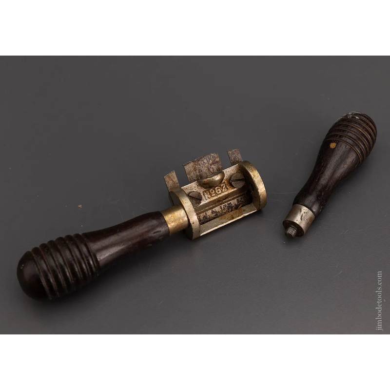 STANLEY No. 67 Flat Bottom Spoke Shave – 105945