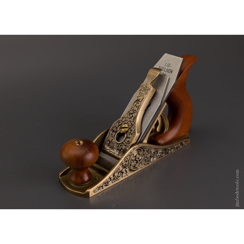 Stunning LIE NIELSEN No. 1 Smooth Plane in Bronze Engraved by MIKHAIL DAVYDOV – 106739 – AS OF MAR 16