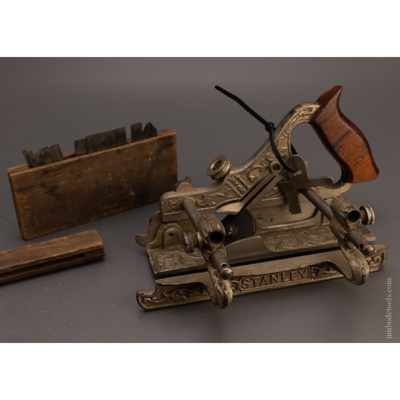 STANLEY No. 141 MILLERS PATENT Plow & Filletster Plane with Cutters – 106511