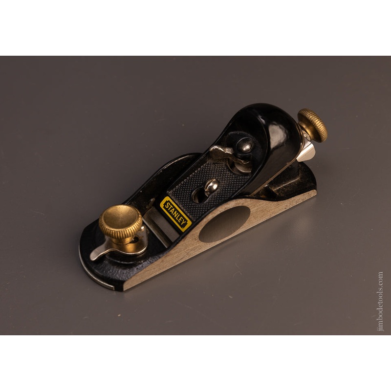 STANLEY No. 9 1/2 Adjustable Mouth Block Plane – 107595