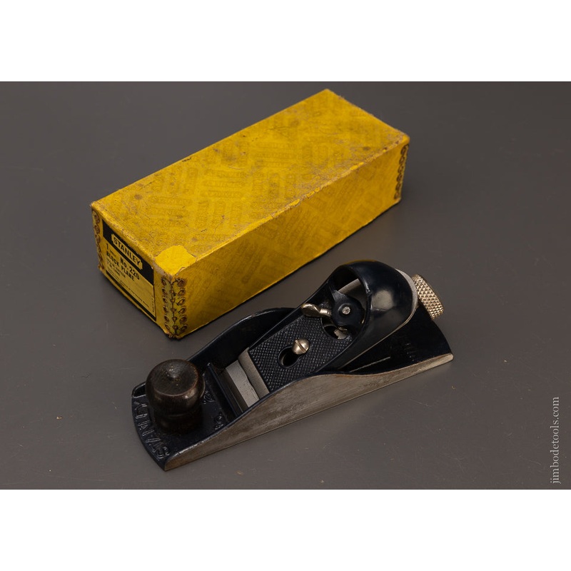 STANLEY No. 220 Block Plane in Original Box – 107874