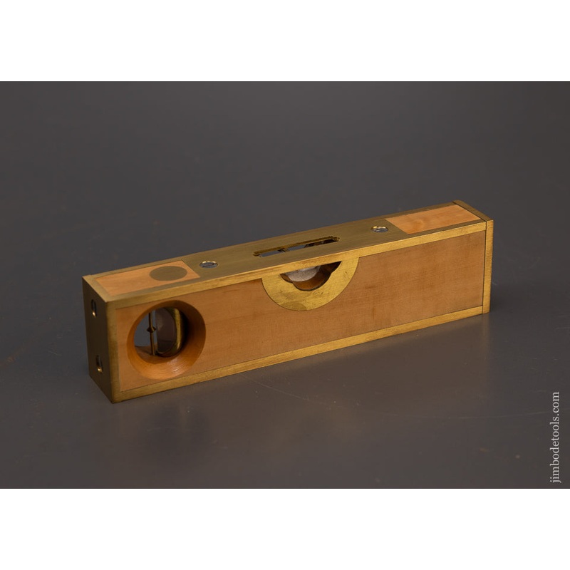 Solid Boxwood Stratton Level by BARRY WEAVER – 109300