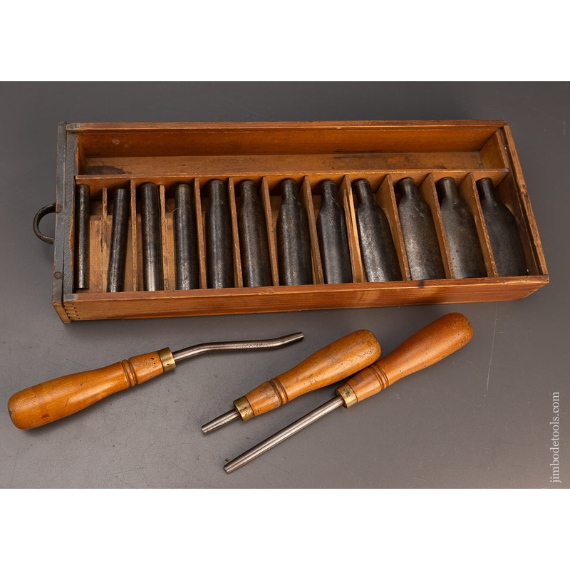 RARE & FINE! Fifteen Piece No. 450 Patternmaker’s Gouge Set by ADAMS & NELSON CO – 116028