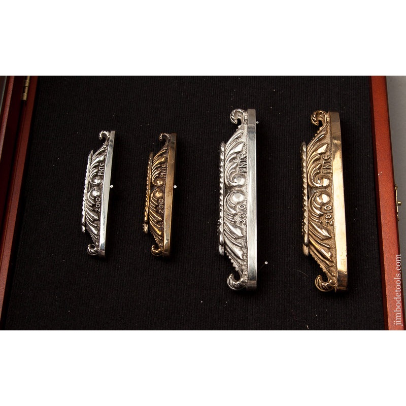 Rare Stunning! Comprehensive Set of 2010 PNTC Best in the West Favor Levels in Lovely Wooden Display Case — 68779U