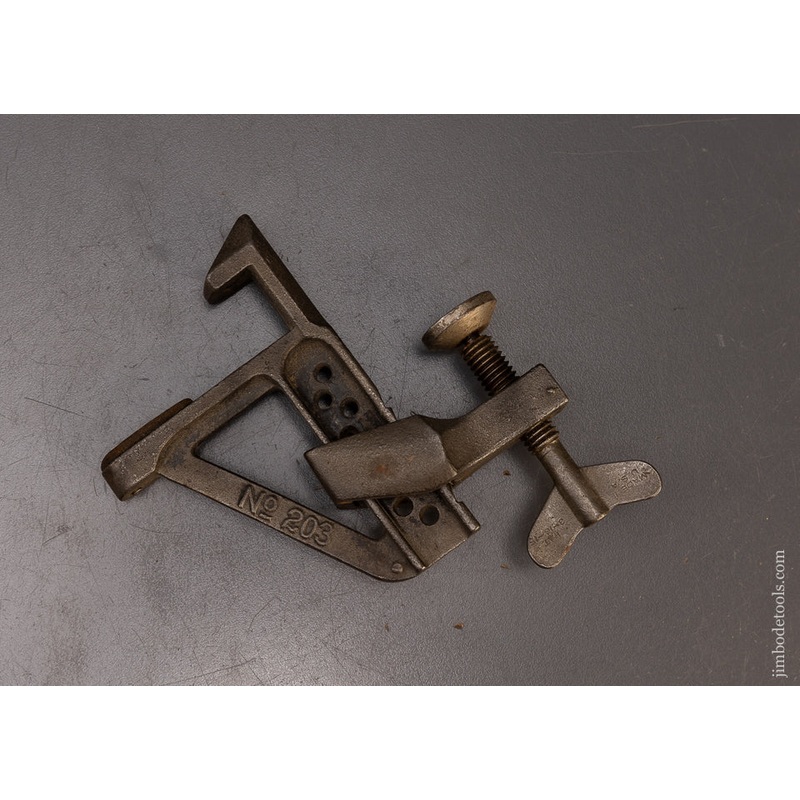 STANLEY No. 203 Bench Bracket – 109545