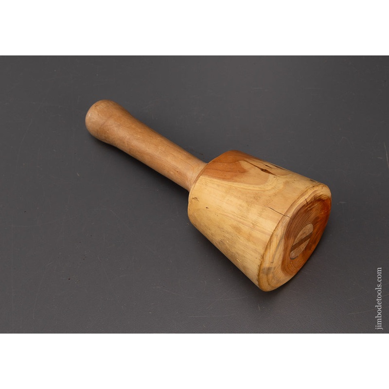 10 Ounce Yew Wood Carving Mallet – 108407