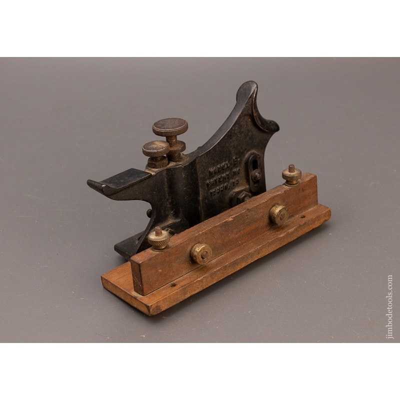 Rare HOWKINS PATENT MODEL B Plow Plane – 110715