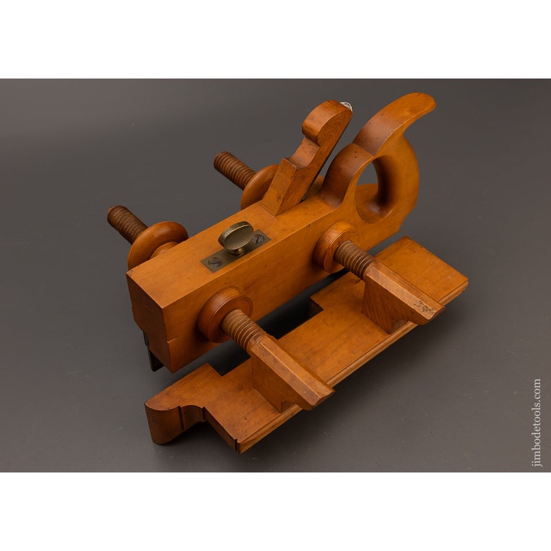 Spectacular Solid Boxwood Plow Plane by H.L. JAMES WMSBURG MASS. – EXCELSIOR 110881 – AS OF FEB 29