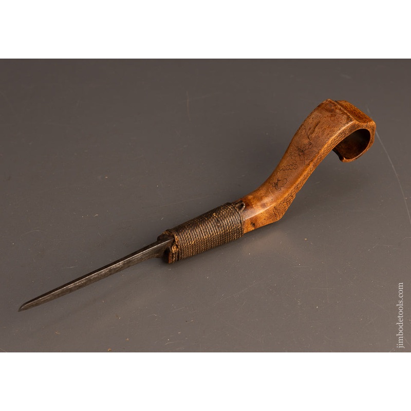 Really Lovely Early Antique Delicately Carved Native American Crooked Knife – 115661