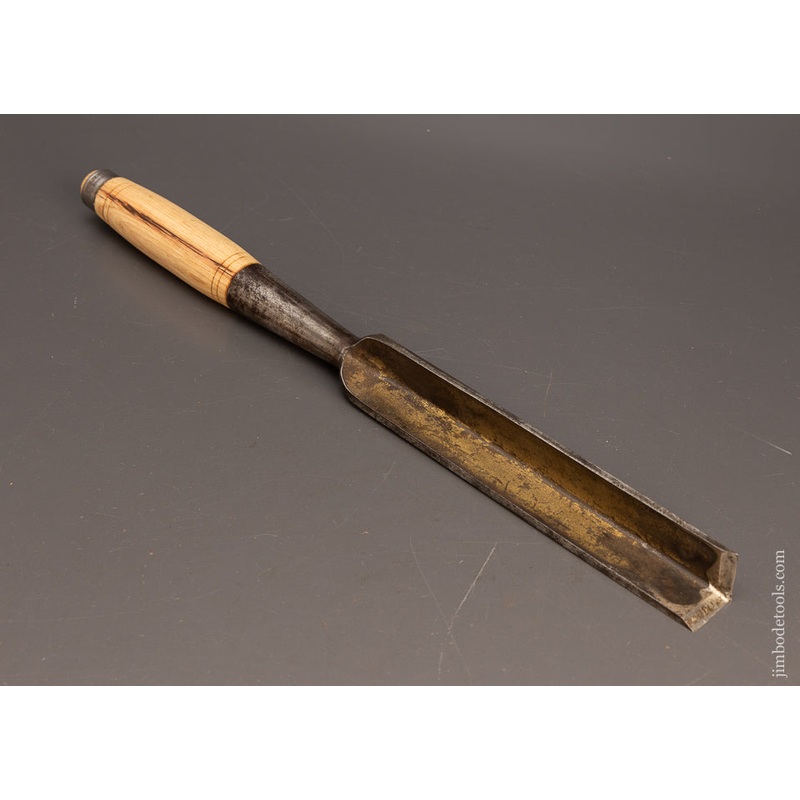 T.H. WITHERBY 1 Inch Corner Chisel in Original Gold Paint – 116609