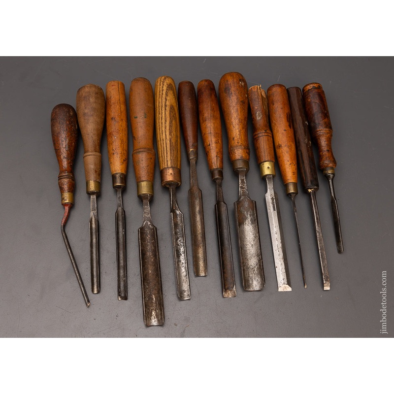 12 Assorted Chisels and Gouges – 111847