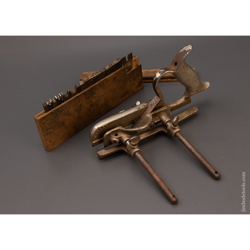 STANLEY No. 50 Plow Plane with Stop & 16 Cutters – 112101