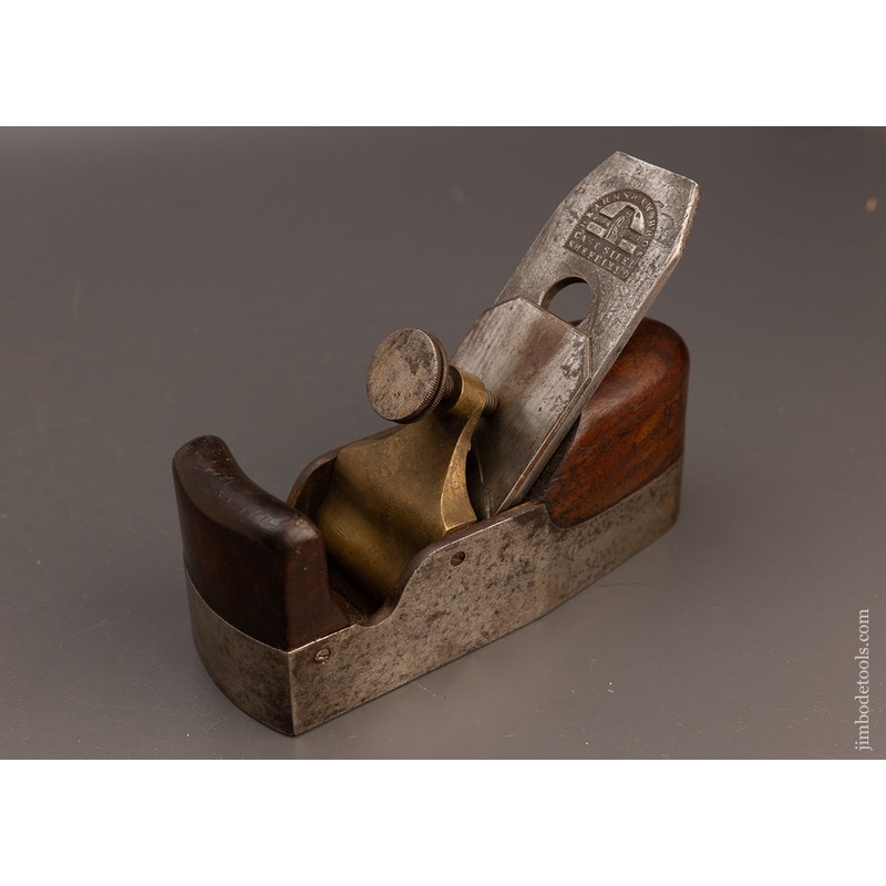 Shapely Walnut Infill Smooth Plane – 112484