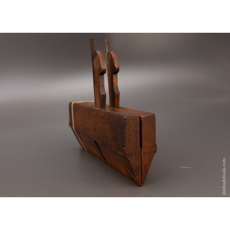 TUCKER LONDON 1867-70 Fine Pair of Side Rabbet Planes with Unusual Keyed Boxing – 112696