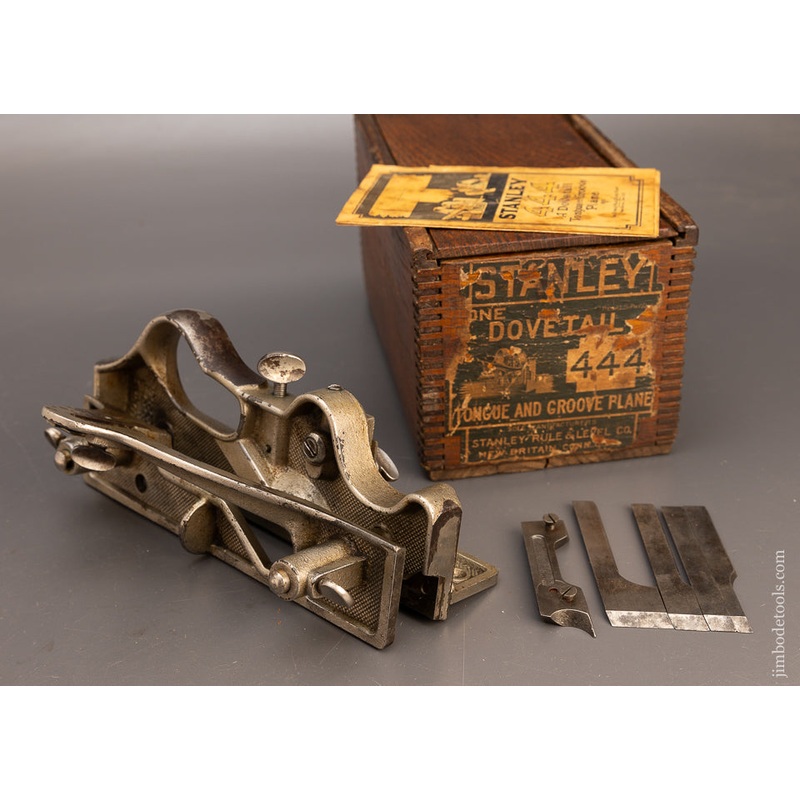 100% Complete STANLEY No. 444 Dovetail Plane in its Original Chestnut Box – 113713 – AS OF NOV 26
