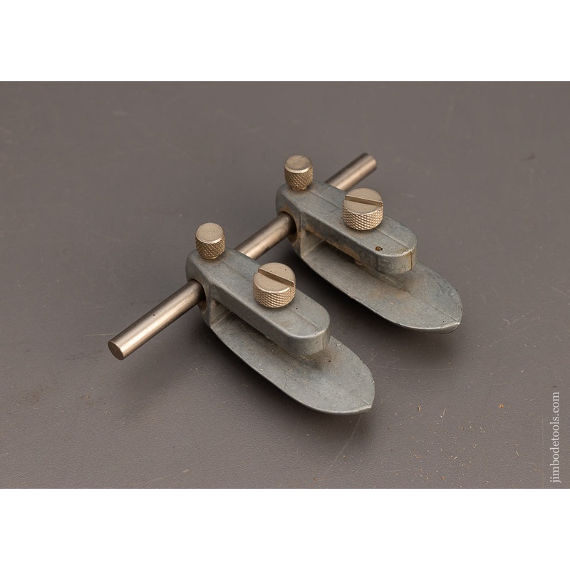 WOOD CRAFT Mint Pair of Universal Chamfer Guides for Draw Knife – 114292
