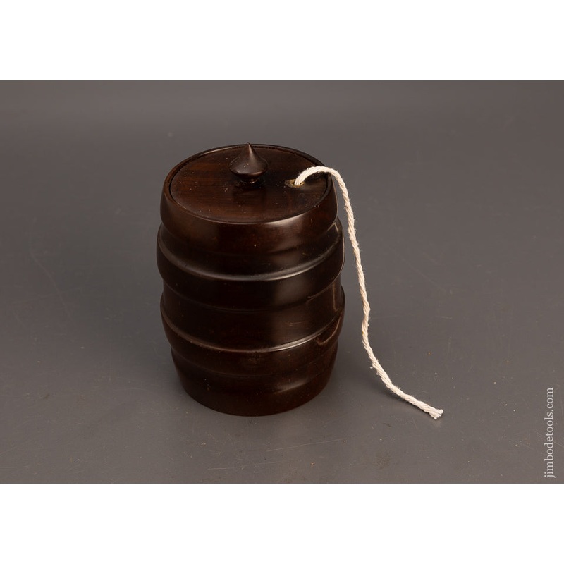 Stunning Stink Wood String Holder – 114707