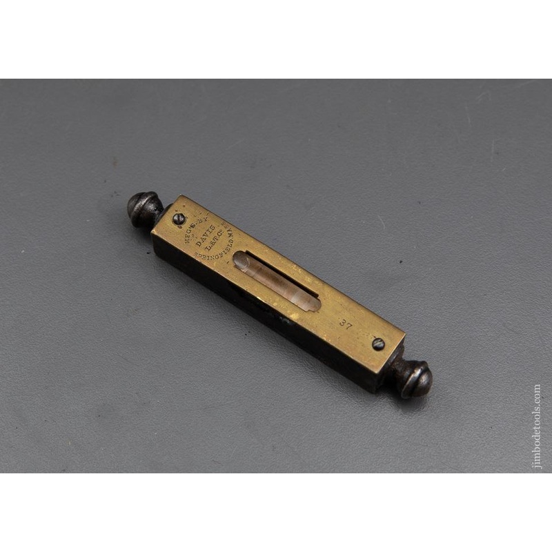 RARE No. 37 DAVIS Finial Pocket Level – 90843