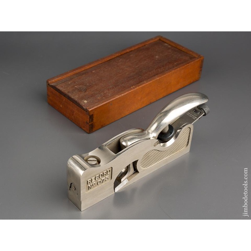 RECORD No. 073 Shoulder Plane in Custom Lined Wooden Box – 83314