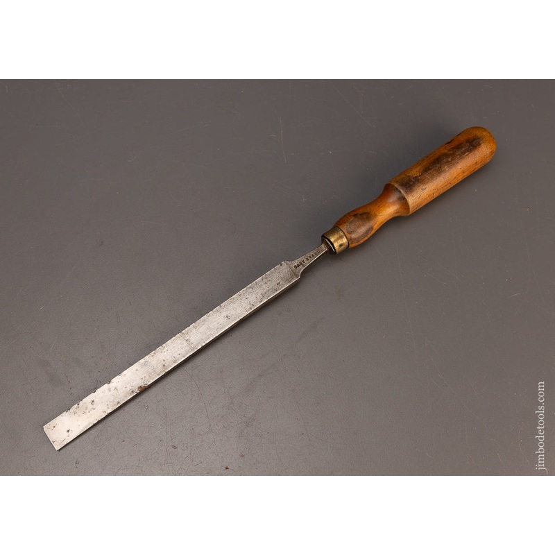 11/16 Inch Fine Boxwood Handled Paring Chisel by HEARNSHAW – 114806