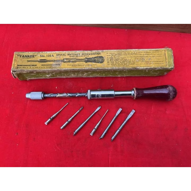 STANLEY YANKEE NO. 135A Spiral Ratchet Screw Driver Near Mint in Box with 6 Bits – 110814