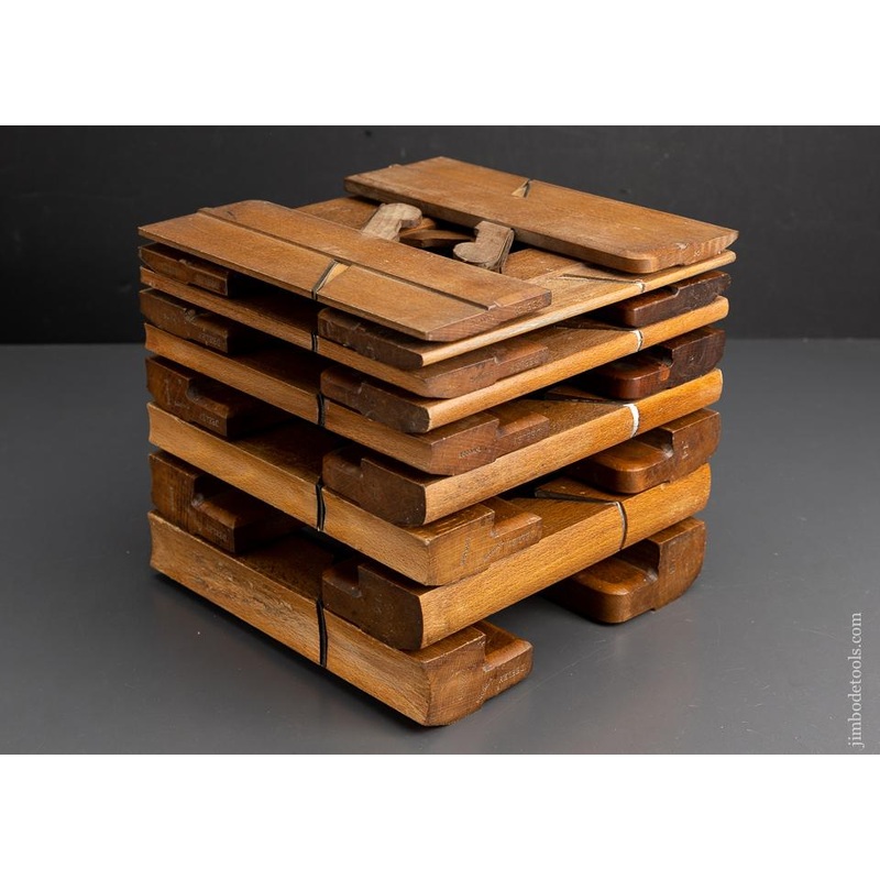 Set of 18 Hollows & Round Planes bt DEELEY 1788-1889 LONDON – 95434