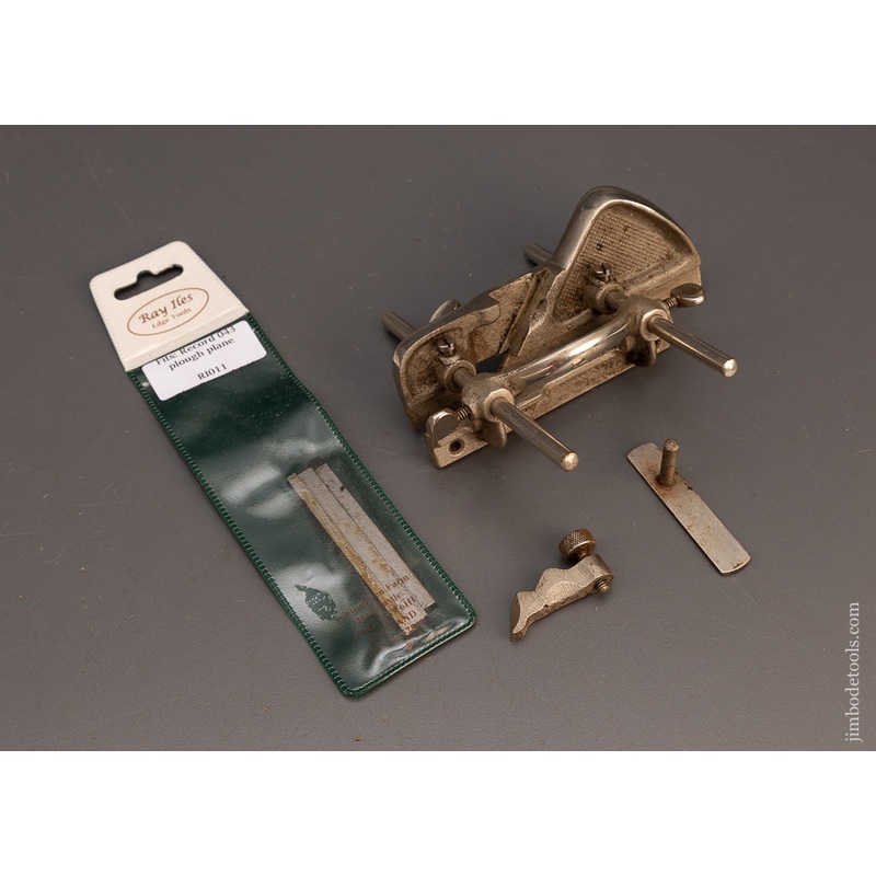 RECORD No. 043 Plow Plane with New Cutter Set – 114948