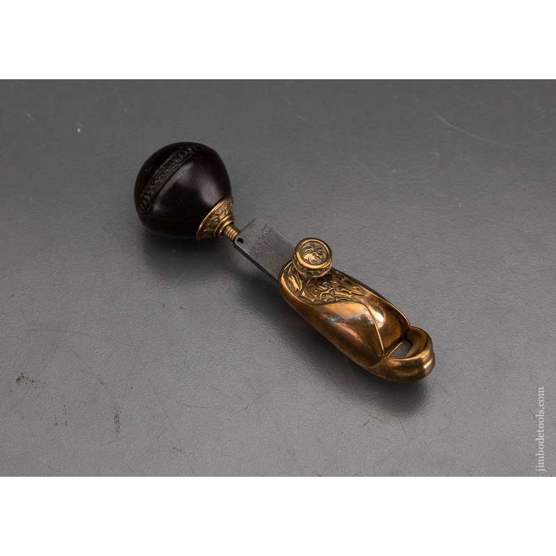 Stunning! Tail Handled Violinmaker’s Plane by CHRISTOPHER LAARMAN – Excelsior 93395