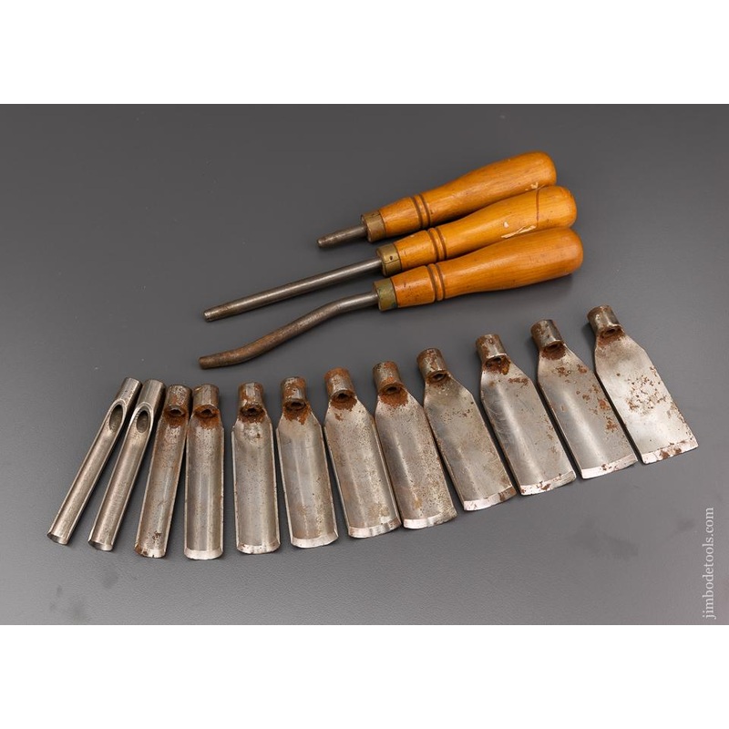 RARE & FINE! Fifteen Piece No. 450 Patternmaker’s Gouge Set by ADAMS & NELSON CO – 96401