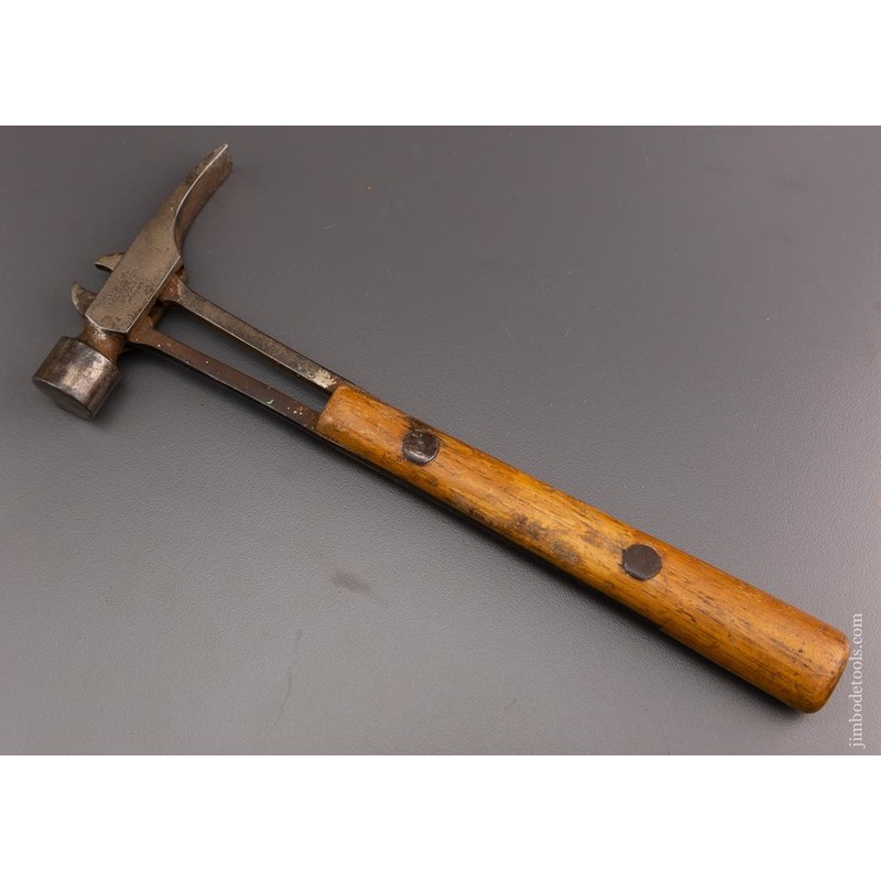 Rare GILFILLAN PATENT Hammer with Articulating Shaft with Nail Puller – 96479