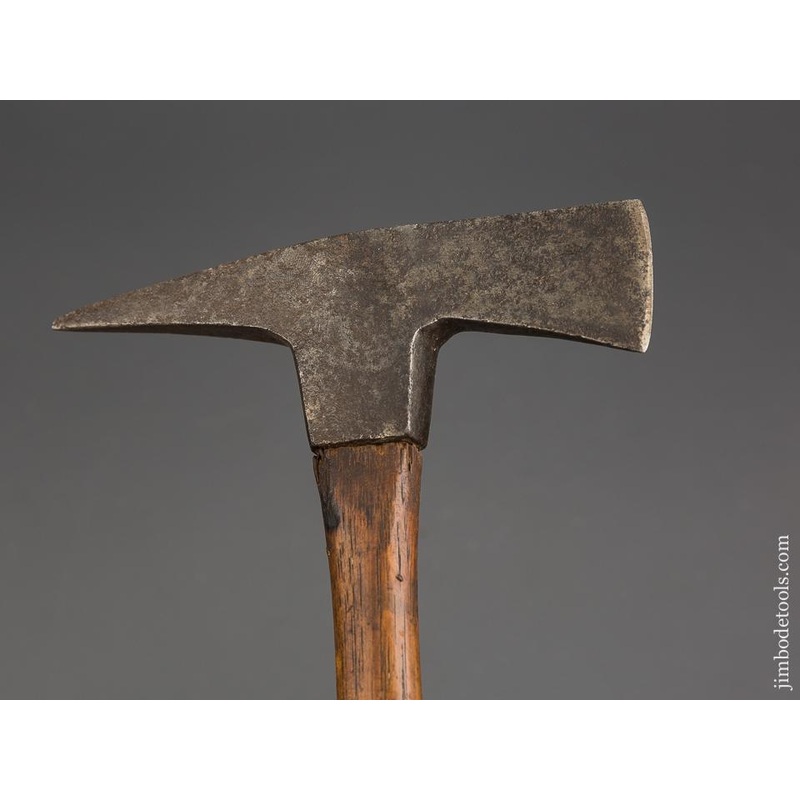 Unusual 5 1/2 x 13 inch Fire or Ice (?) Axe * 83810