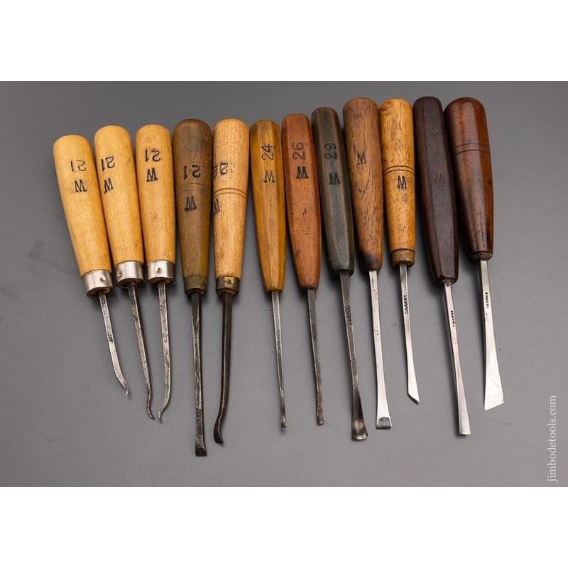 Set of 12 Excellent Carving Chisels by MAIERS – 97251